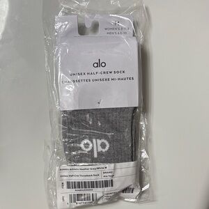 ALO Yoga Unisex Half Crew Socks